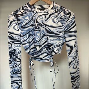 Long sleeve crop top